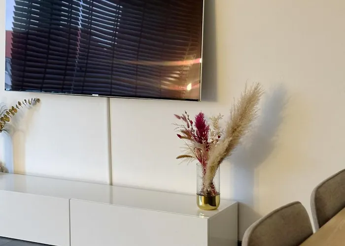 90m2 I I Netflix I Wifi I Free Parking I Lia *